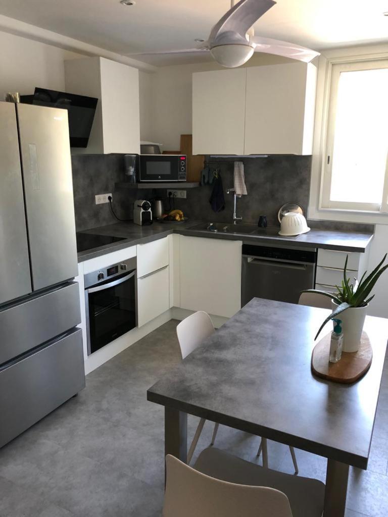 Chambre Avec Salle D'Eau Privee Dans Appartement Partage 200 M Du Tram Монпелье Экстерьер фото